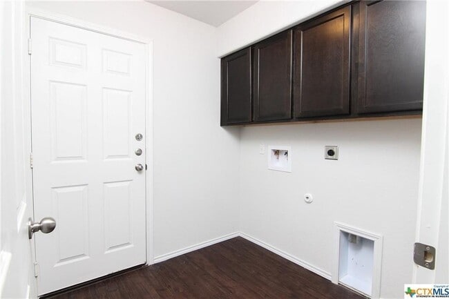 Building Photo - 6305 Tess Rd