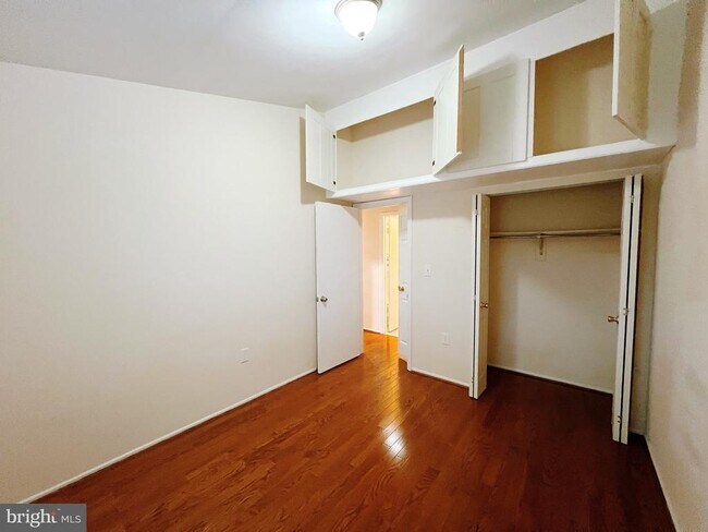 Building Photo - 6 Lazy Hollow Way