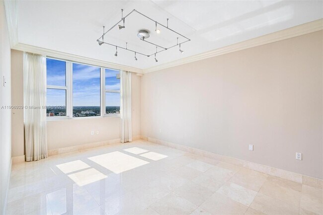 Building Photo - 3201 NE 183rd St