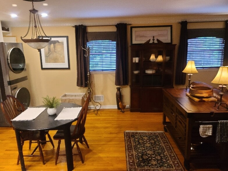 Building Photo - 6735 River Springs Ct NW