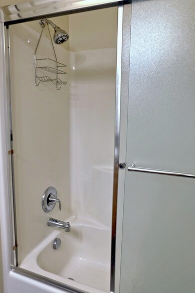 Building Photo - 618 NE Garswood Ln