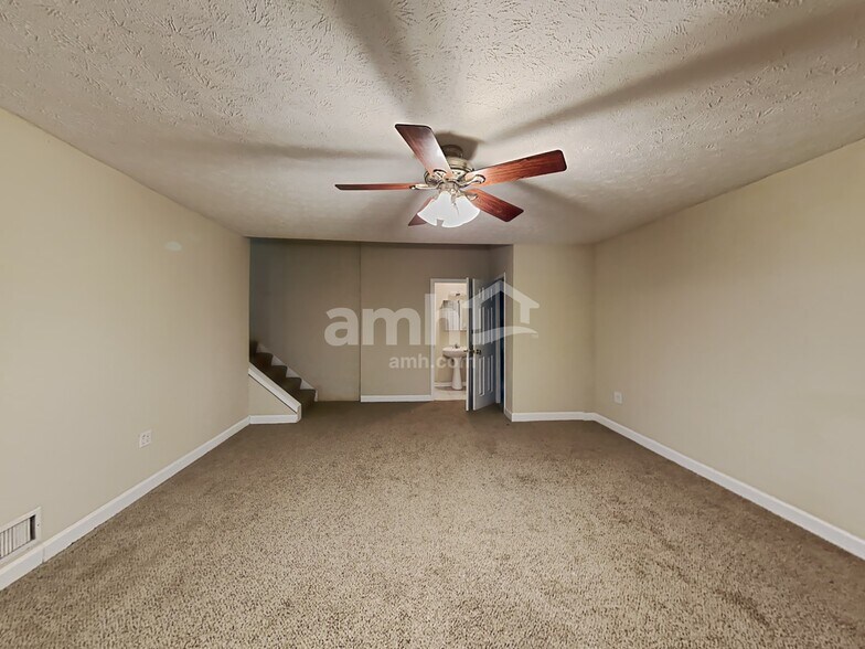 Building Photo - 3969 Riverstone Dr