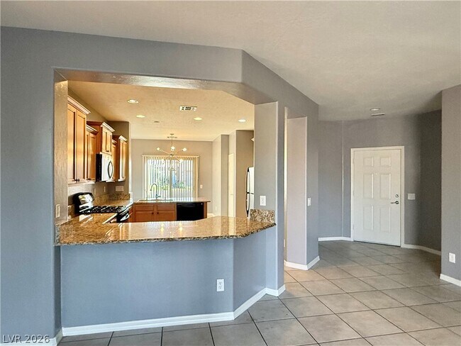 Building Photo - 3989 Spanish Barb St