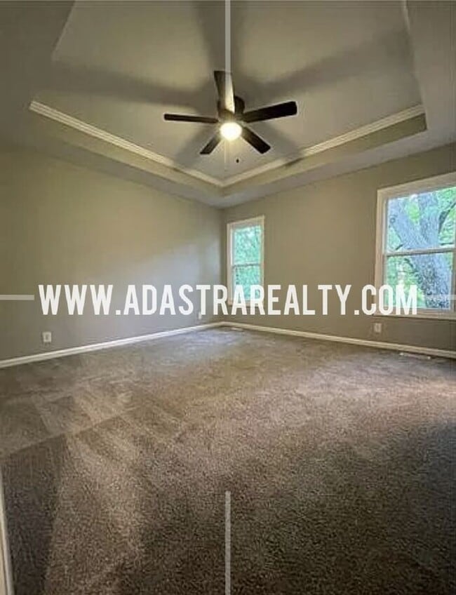 Building Photo - Gorgeous 4 Bed 3 Bath Home in Olathe!!-Ava...