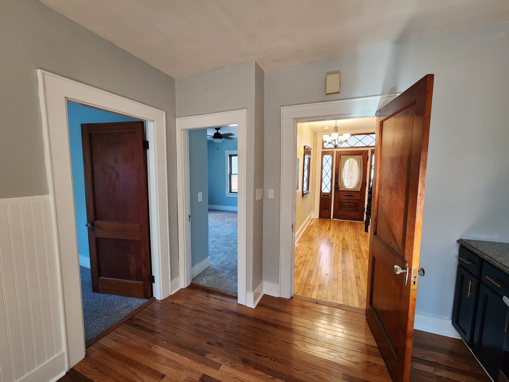 Building Photo - 108 Parker St