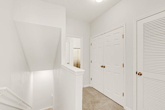 Building Photo - 12301 Kernan Forest Blvd