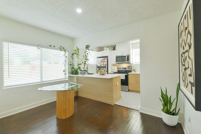 Building Photo - 4203 Rusk St