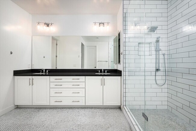 Building Photo - 25822 N 20th Ln