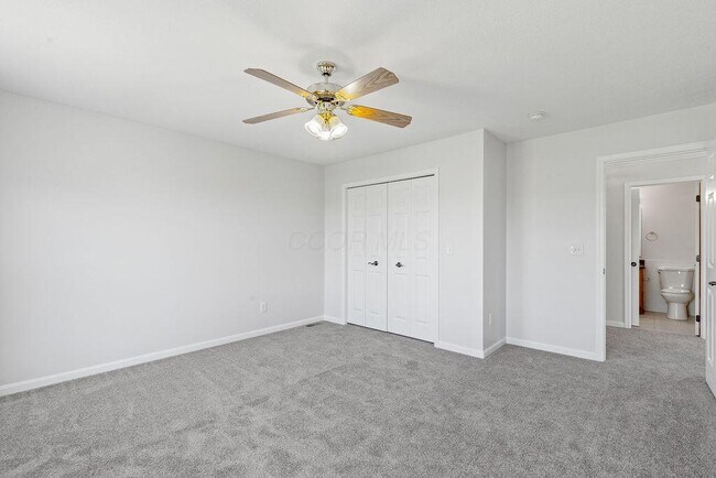 Building Photo - 100 Bermuda Dr