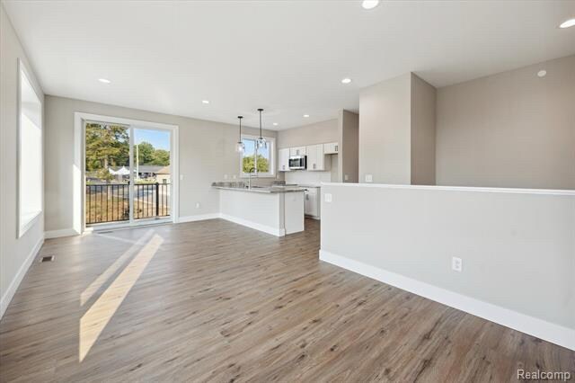 Building Photo - 8120 Allor Lndg