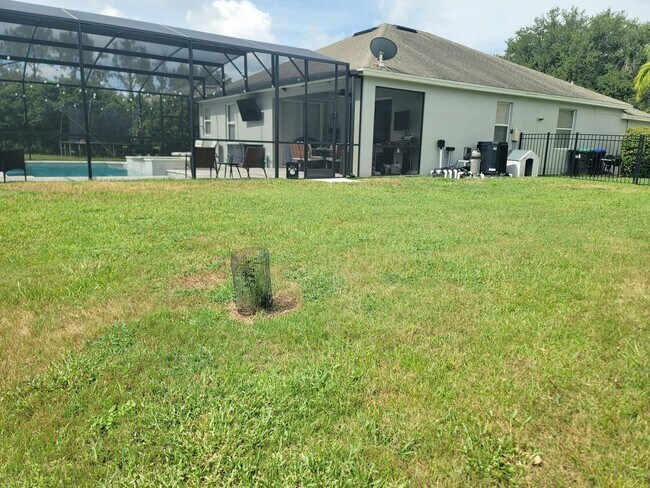 Building Photo - 5836 Ansley Way