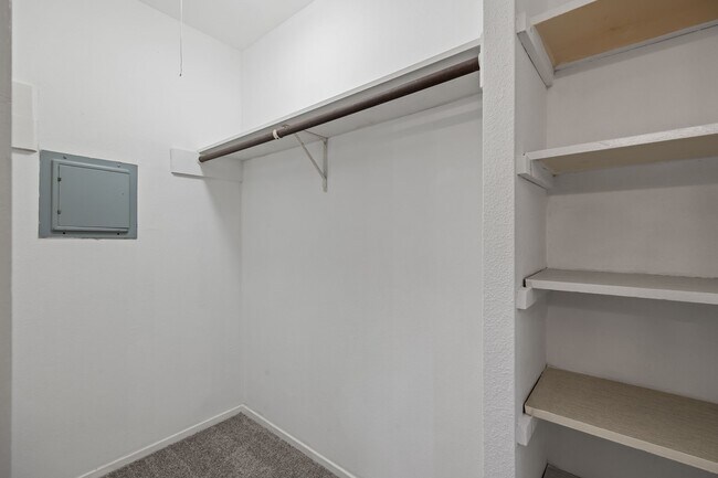 Building Photo - 18515 Egret Bay Blvd