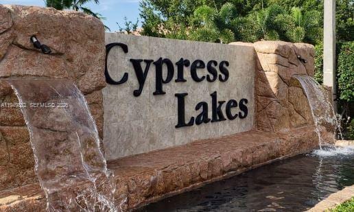 Building Photo - 3212 Anthony Cir S