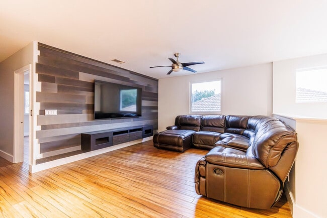 Building Photo - 4080 Lansing Ave