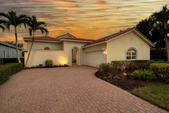 Building Photo - 3630 Gardens Pky