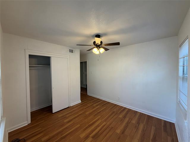 Building Photo - 2800 W Fuller Ave