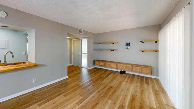 Building Photo - 2 Bedroom 2 Bath Condo just 10 Minutes from Downtown St Augustine and Beaches