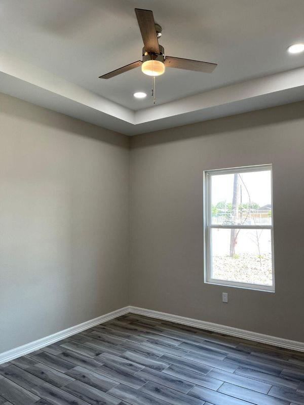 Building Photo - 424 3 1/2 Street