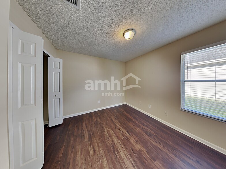 Building Photo - 11367 Monument Landing Blvd