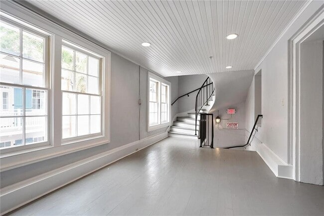 Building Photo - 1005 Decatur St