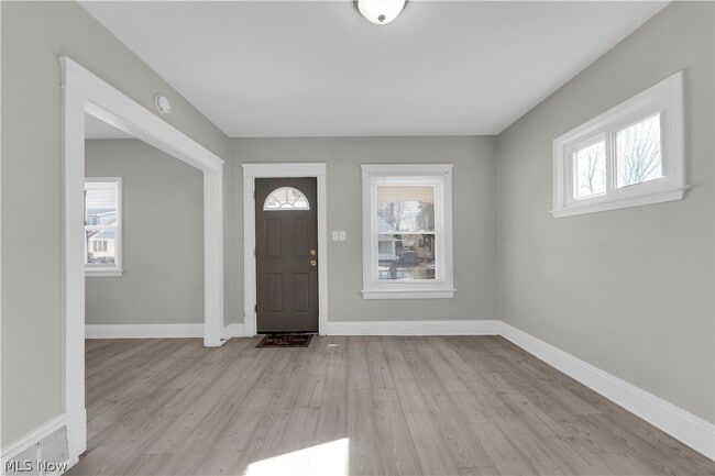 Building Photo - 4710 Birchwood Rd