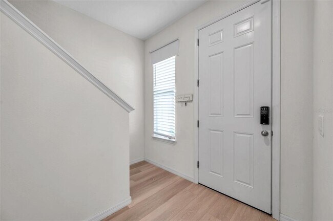 Building Photo - 4966 Avalon Park Blvd