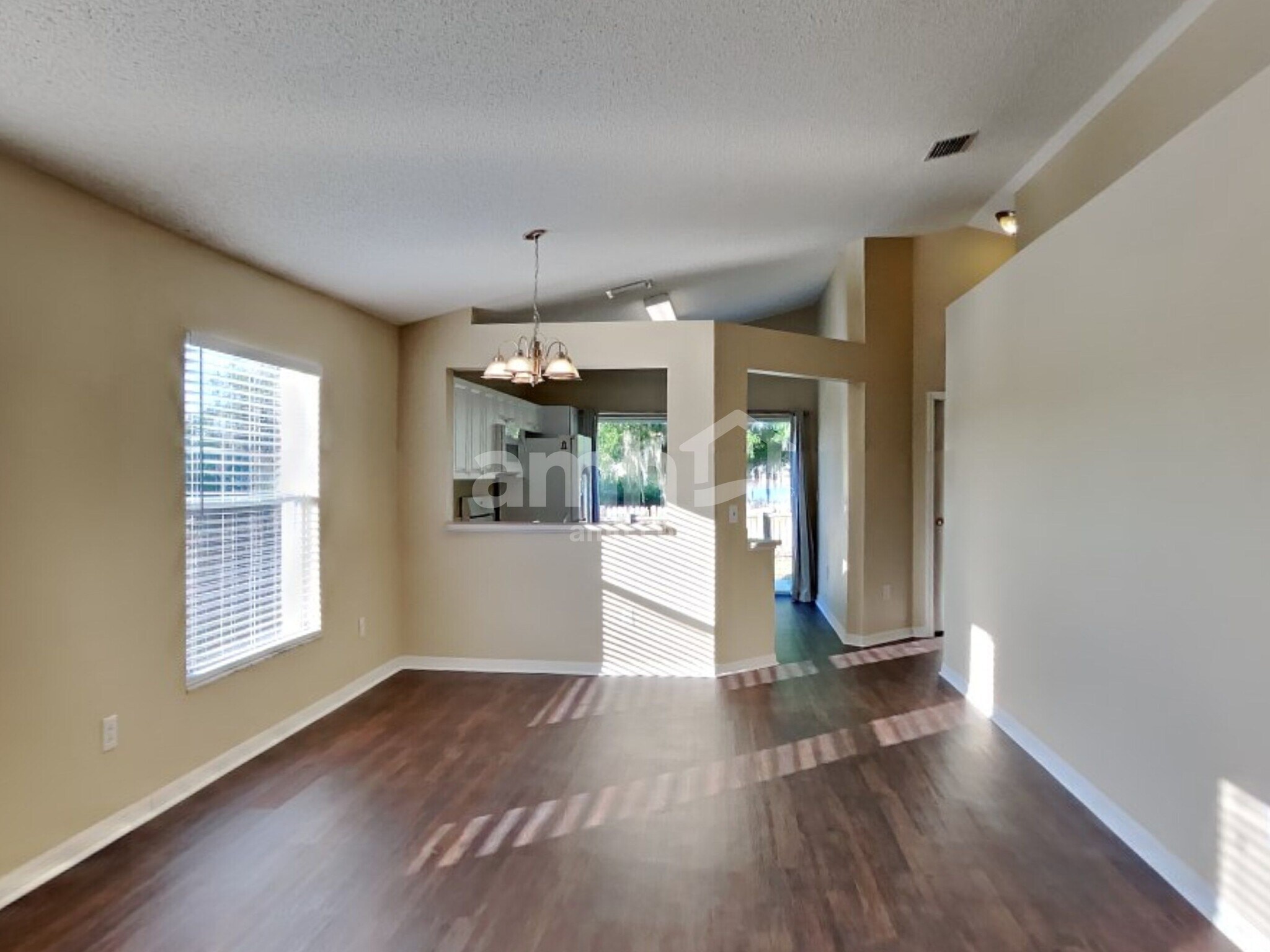 Building Photo - 22747 Saint Thomas Cir