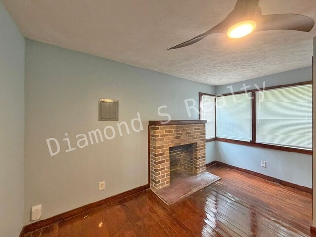 Building Photo - 1313 S Jefferson Ave