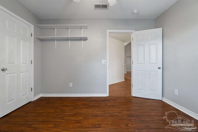 Building Photo - 547 Shiloh Dr