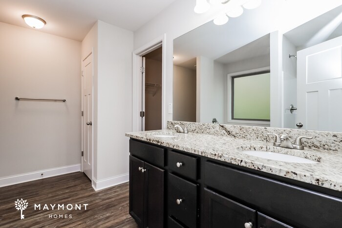 Building Photo - 905 Justice Dr