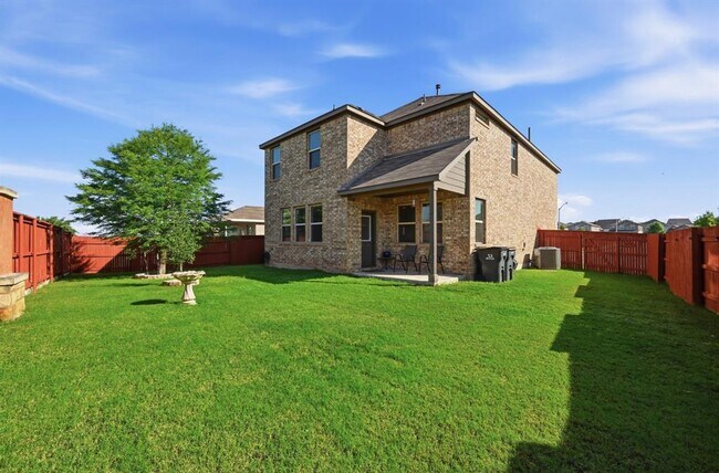Building Photo - 294 Thornless Cir