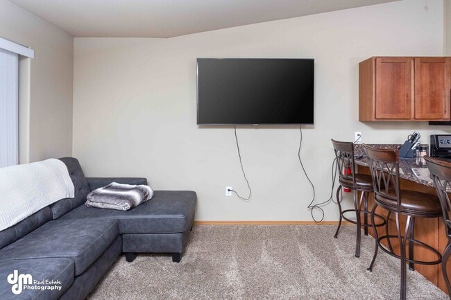 Building Photo - 5960 W Binnacle Dr