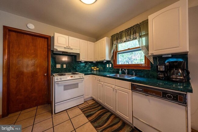 Building Photo - 1238 Hillcreek Rd