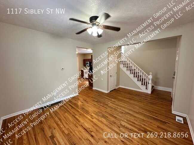 Building Photo - 1117 Sibley St NW