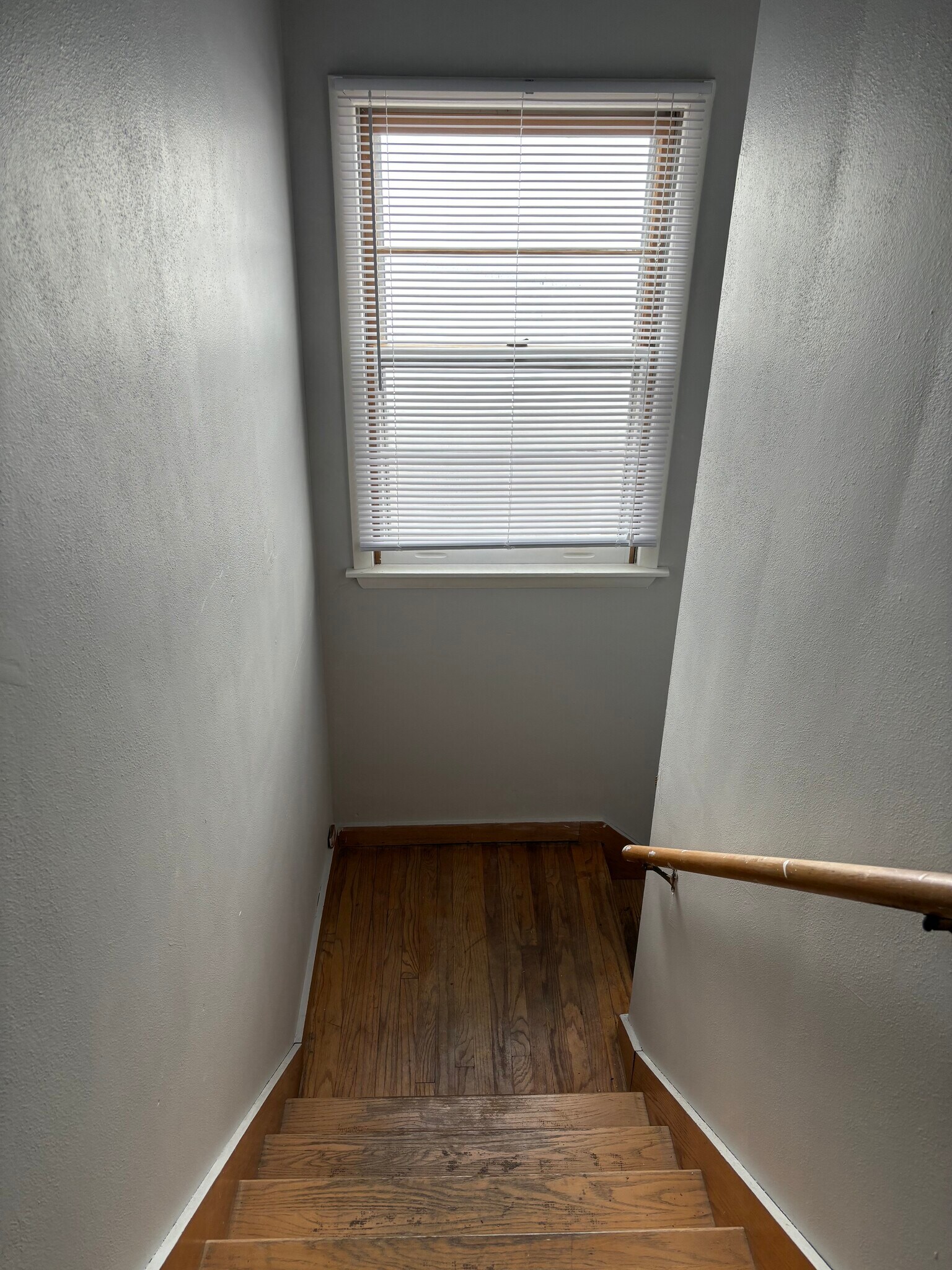 Building Photo - 1812 Northwestern Ave