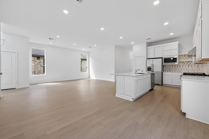 Building Photo - 21619 Colonial Meadow Creek Trl