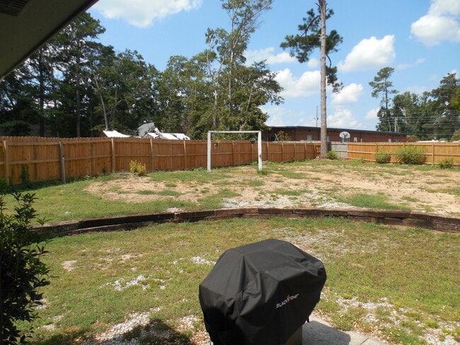 Building Photo - 107 Springlakes Cir