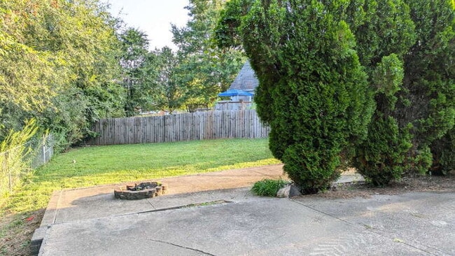 Building Photo - 3388 Oak Park Dr