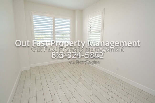 Building Photo - 4859 W Prescott St
