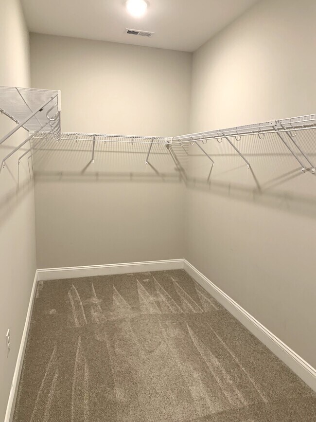 Building Photo - 1479 Lanterns Rest Rd