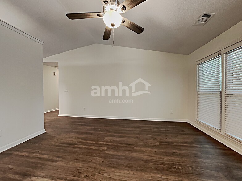 Building Photo - 2645 Windstream Way NW