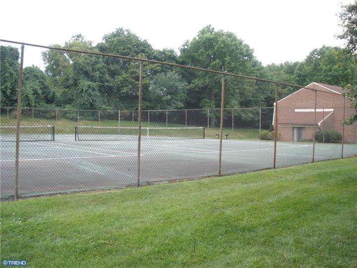 Building Photo - 606 Meadow Woods Ln