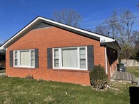 Building Photo - 169 Delmont Dr