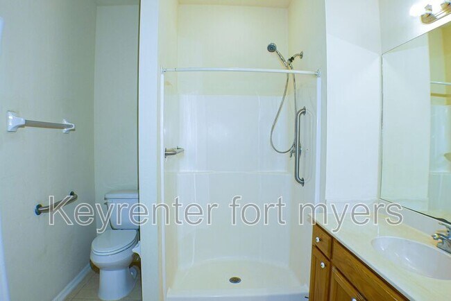 Building Photo - 2514 55th St SW