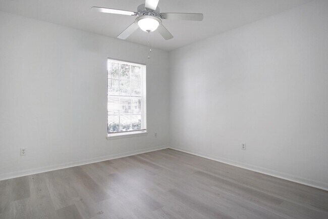 Building Photo - 103 Ridgebrook Ct