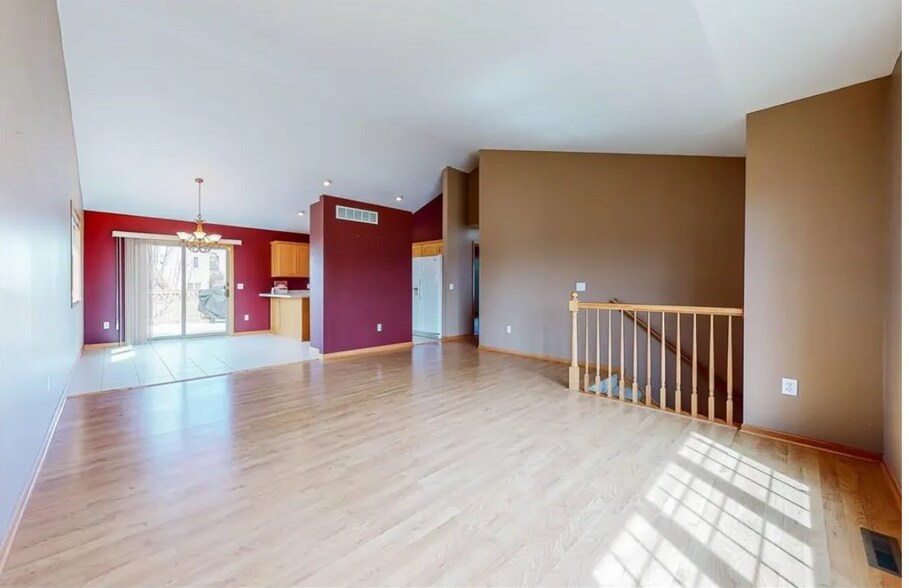 Building Photo - 6251 Fairway Dr NW