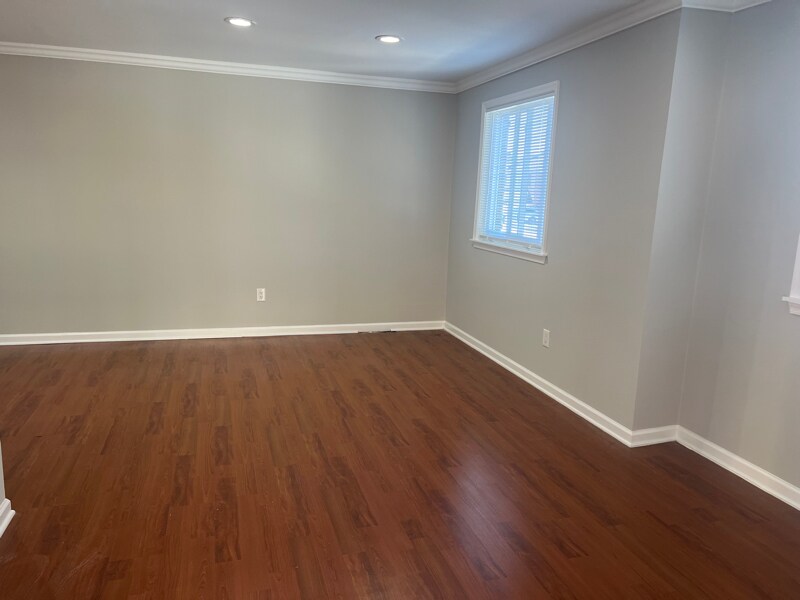 Building Photo - 15139 Beverly Dr