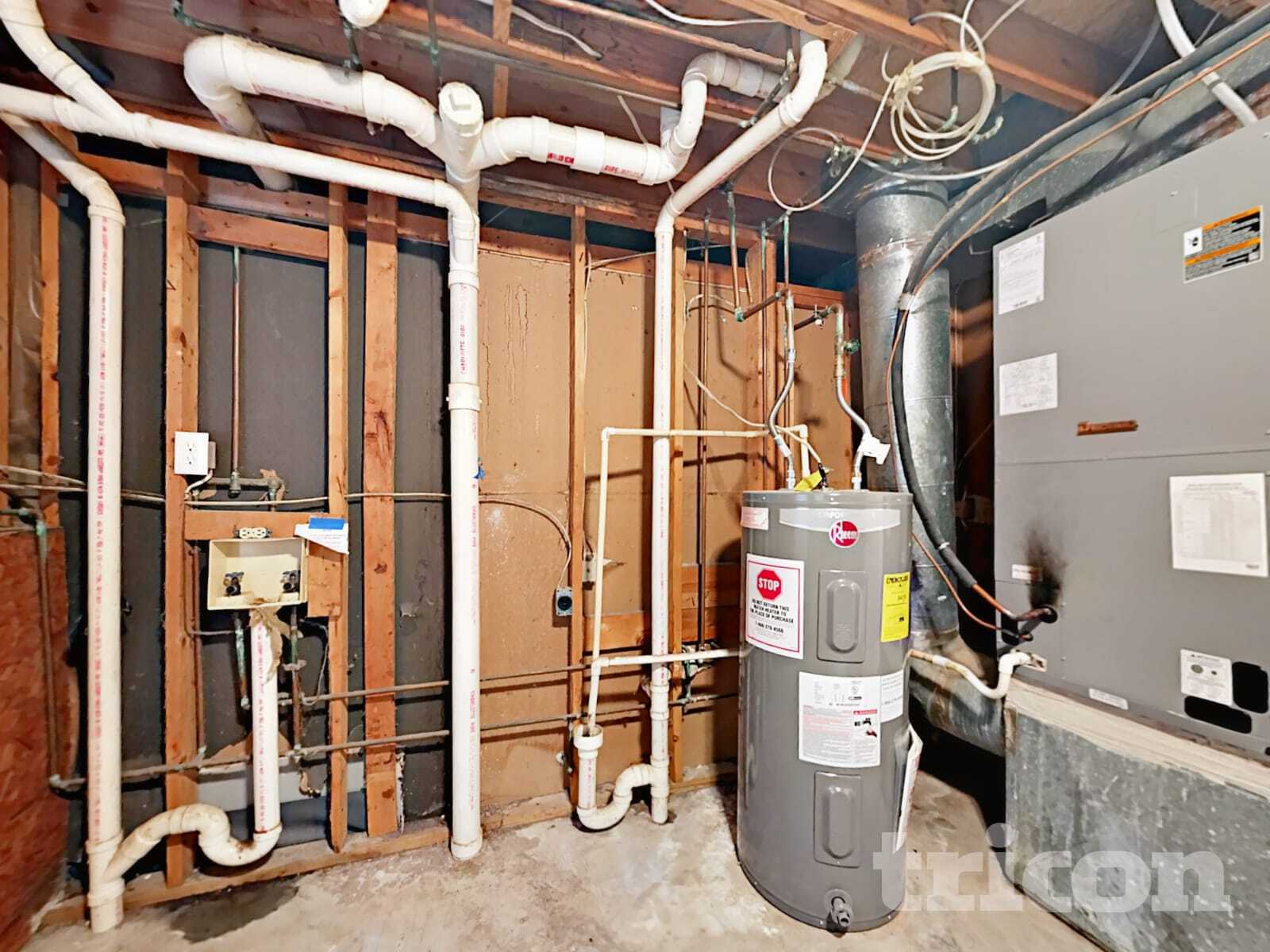 Building Photo - 111 Woodspur Rd