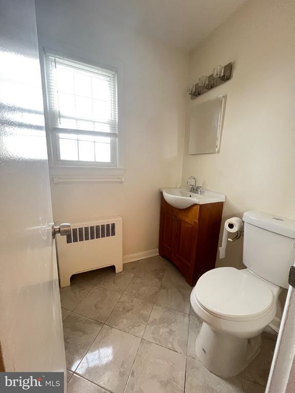 Building Photo - 125 Talbott St