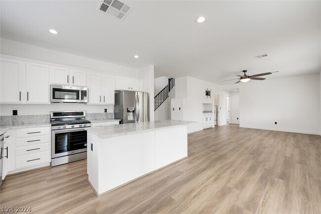 Building Photo - 311 St Augustine Ln